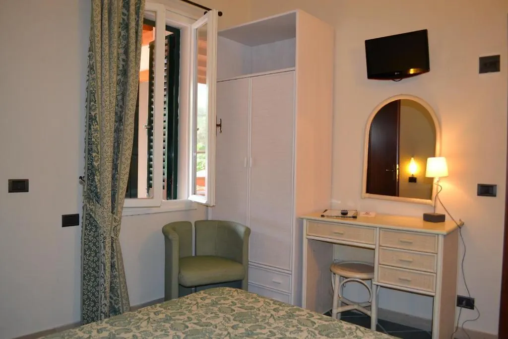 Hotel Danila Portoferraio 3*,  Italien