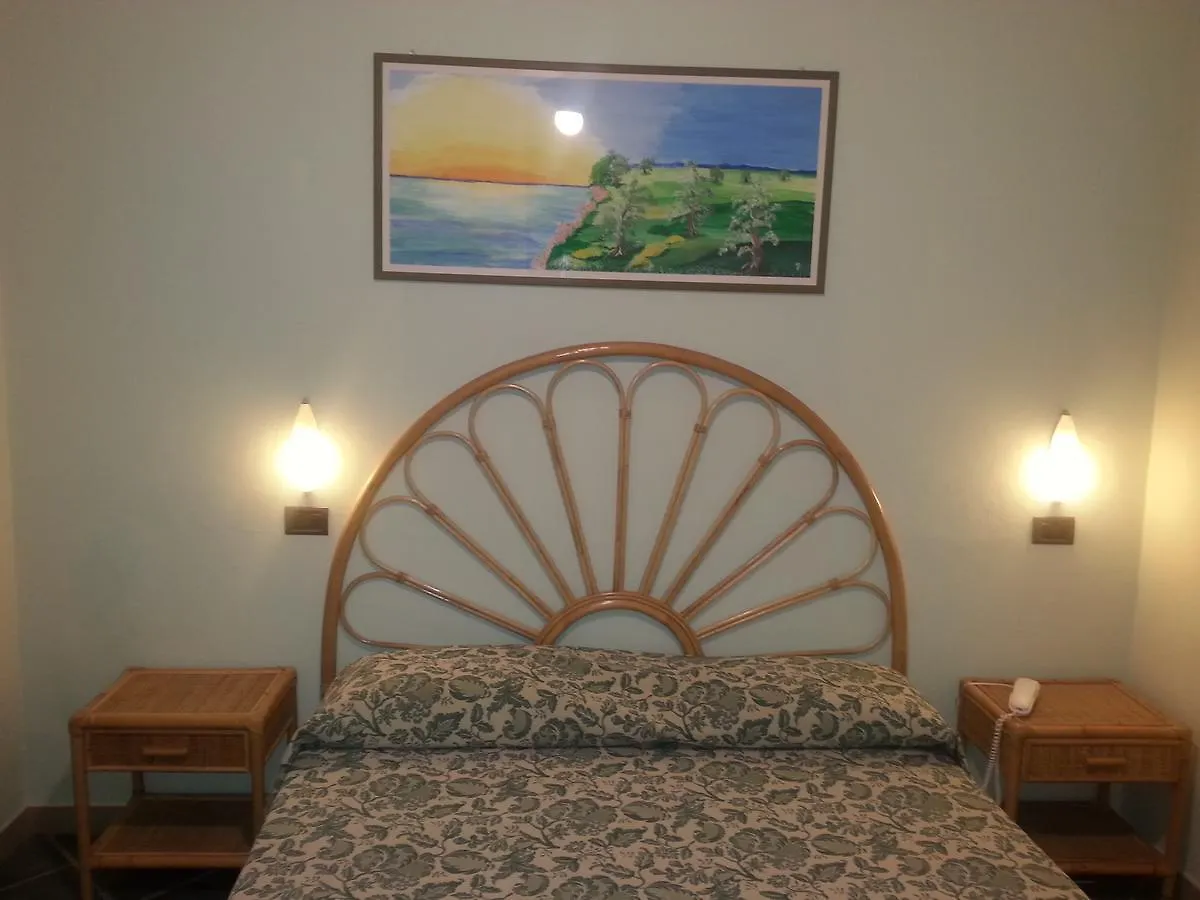Hotel Danila Portoferraio 3*,