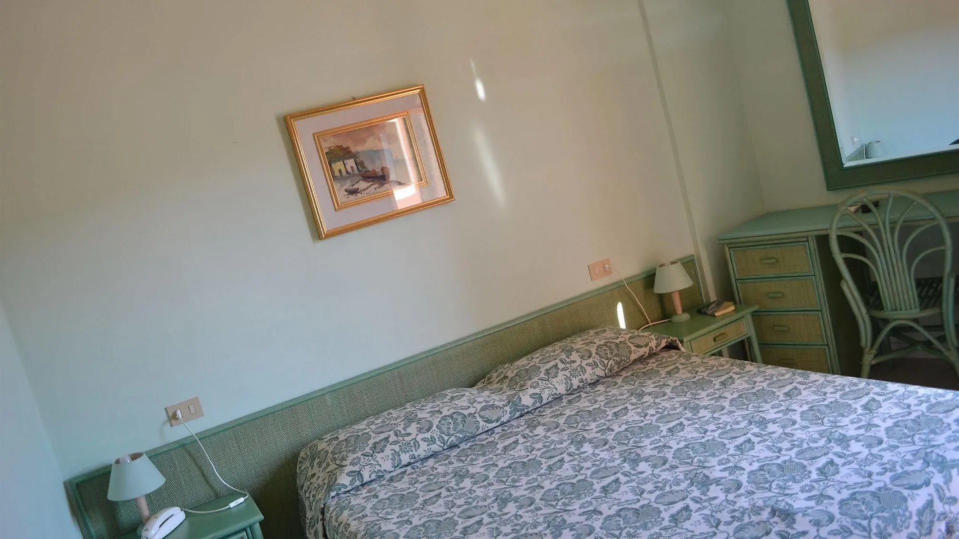 Hotel Danila Portoferraio 3*,